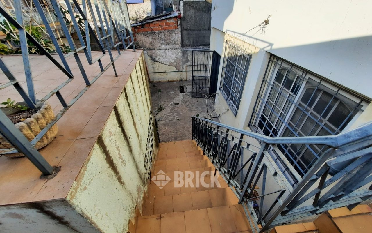 LAMADRID, AV. al 1600 23