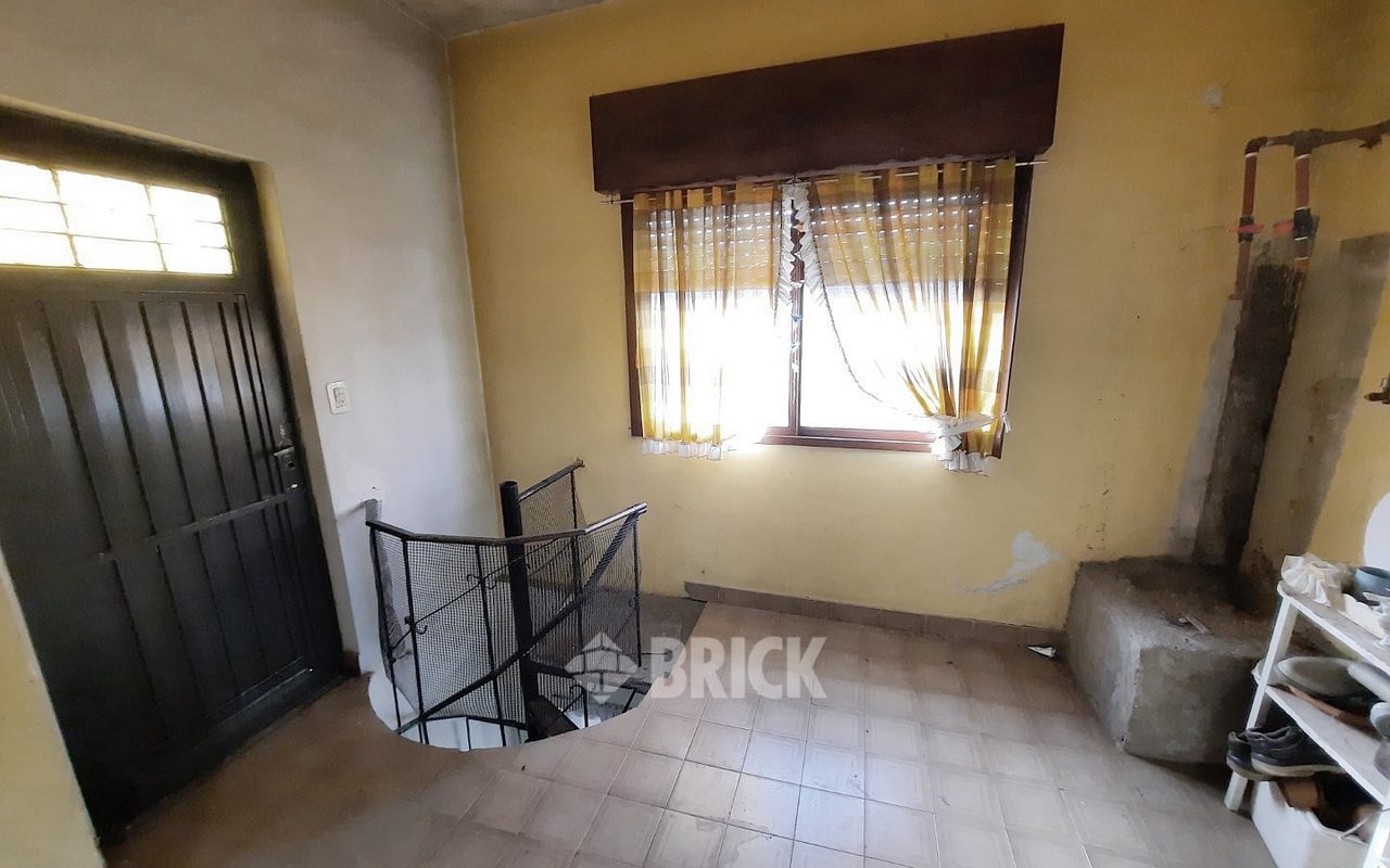 LAMADRID, AV. al 1600 28