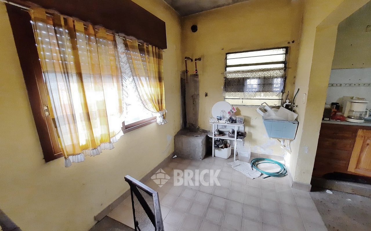 LAMADRID, AV. al 1600 29