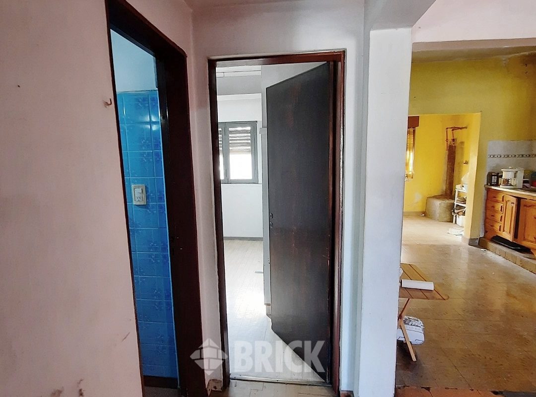 LAMADRID, AV. al 1600 35