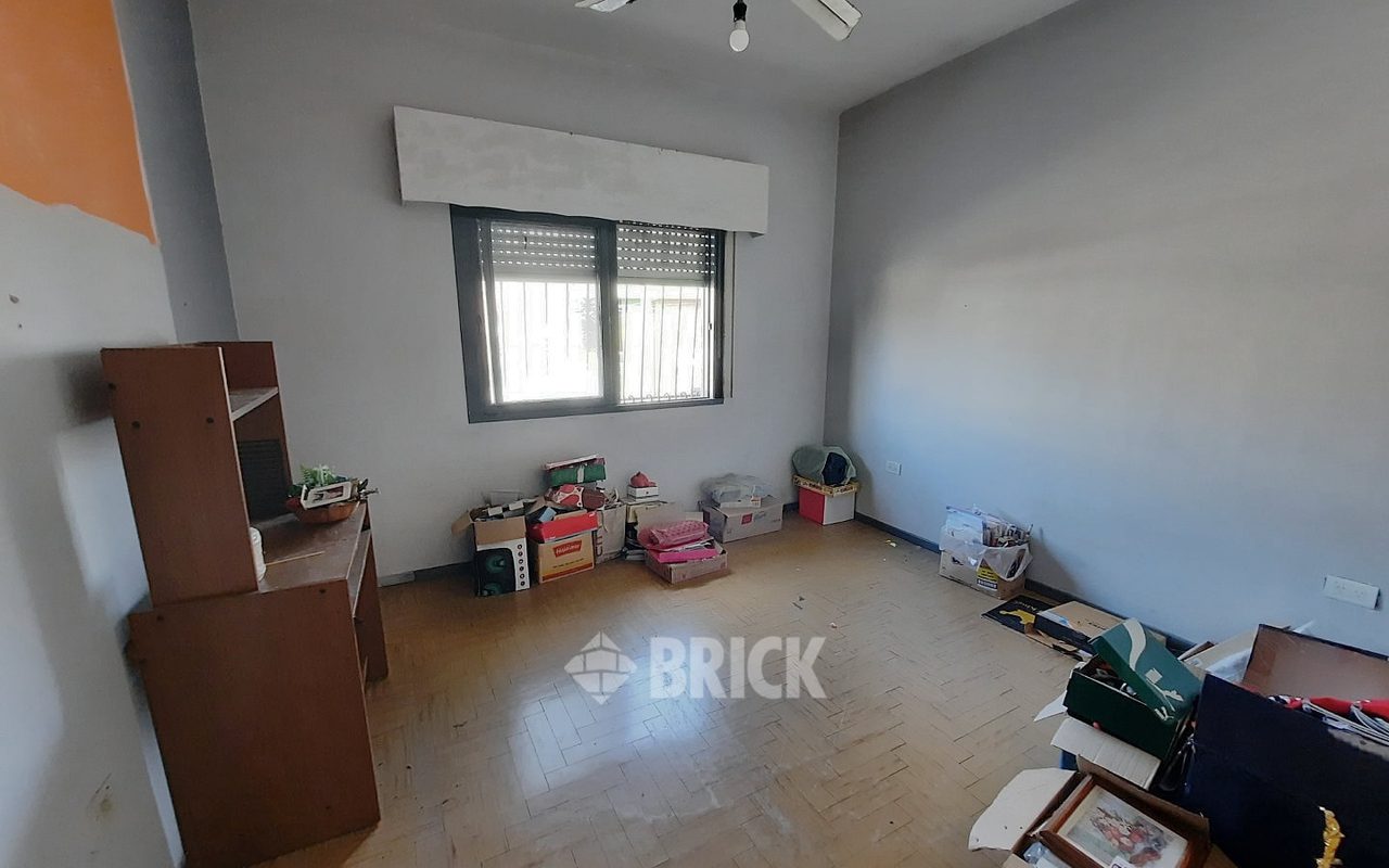 LAMADRID, AV. al 1600 36