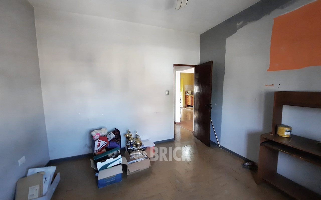 LAMADRID, AV. al 1600 38