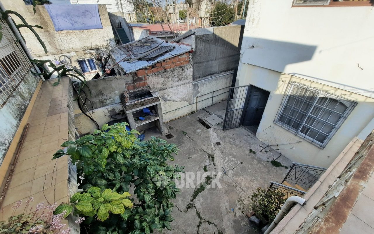 LAMADRID, AV. al 1600 46