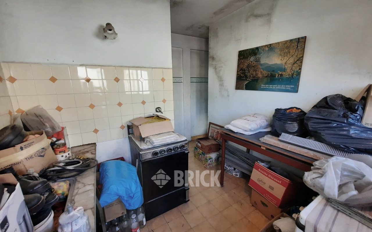 LAMADRID, AV. al 1600 48