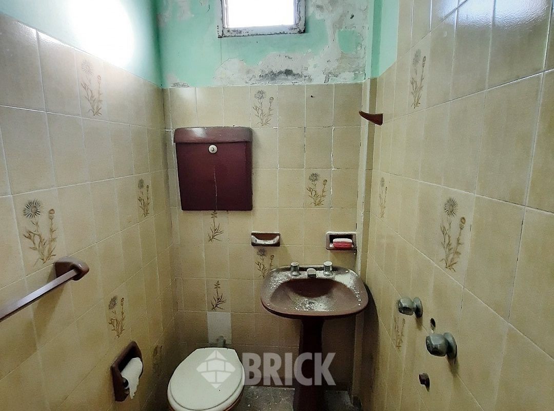 LAMADRID, AV. al 1600 50