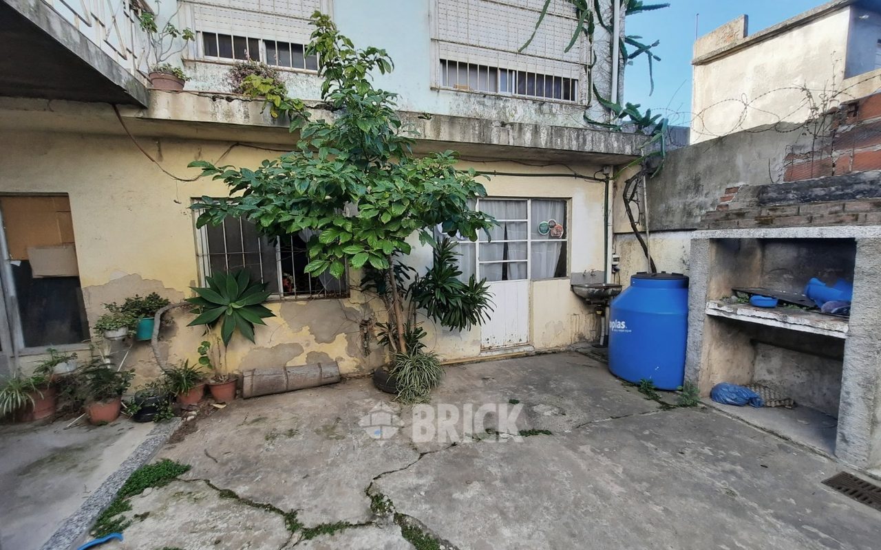 LAMADRID, AV. al 1600 55