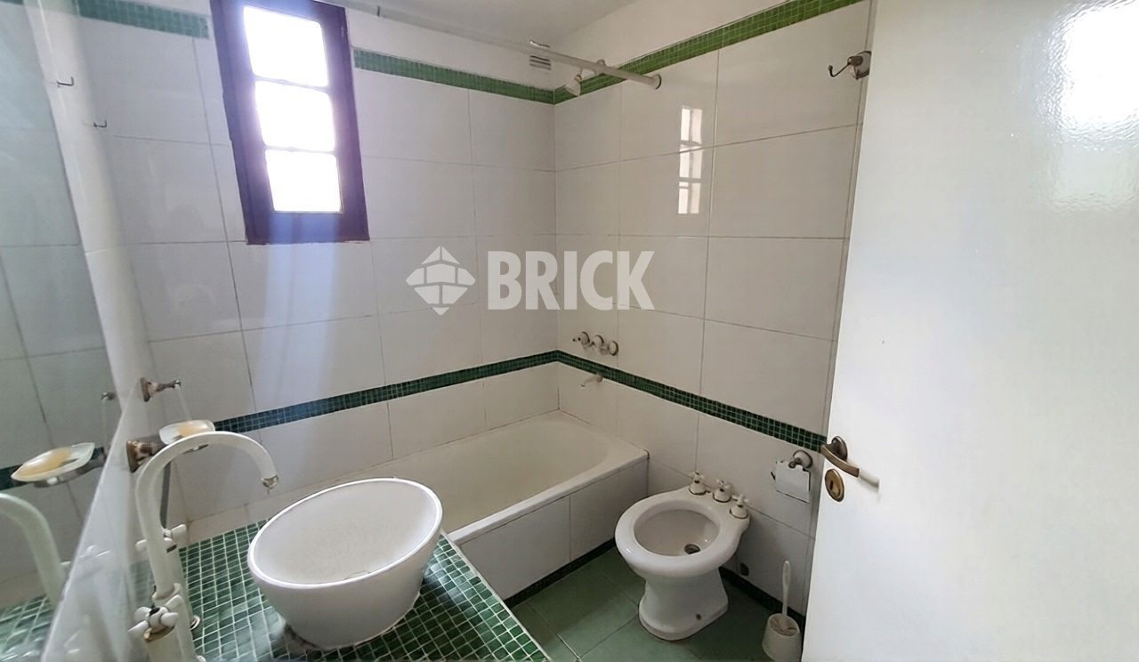 BORGES, JORGE LUIS al 2000 Piso 1 15