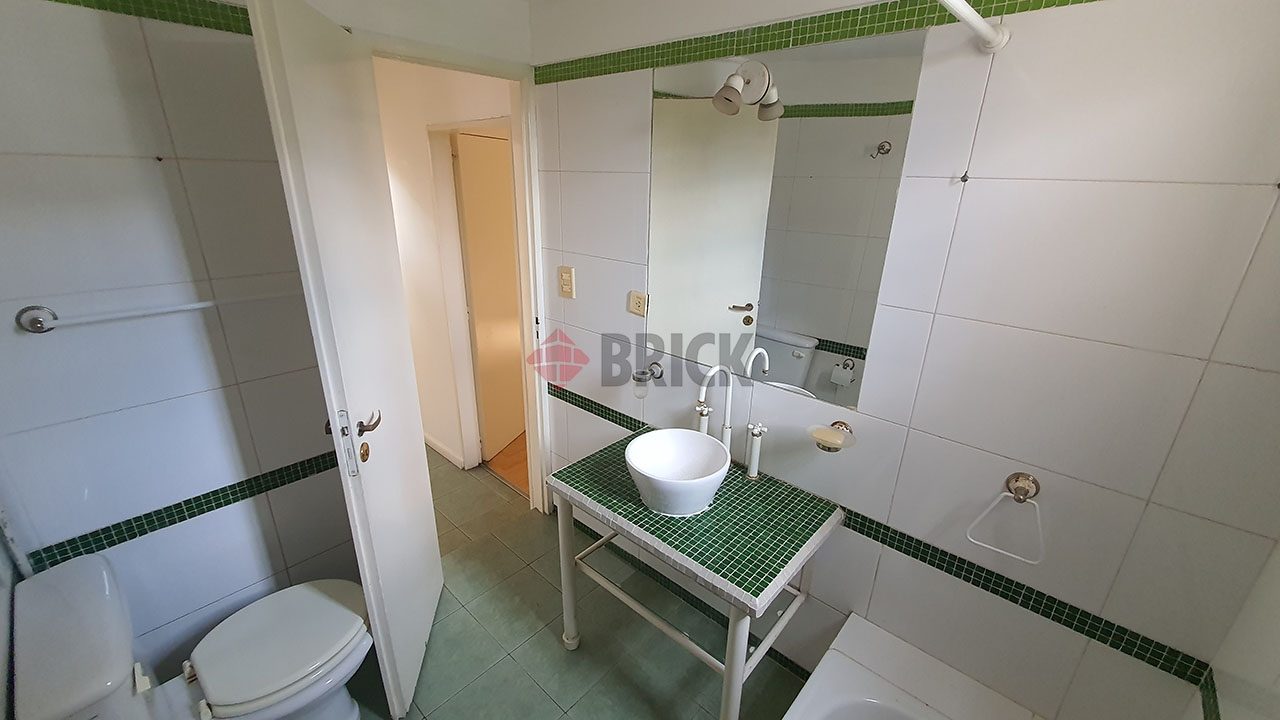 BORGES, JORGE LUIS al 2000 Piso 1 16