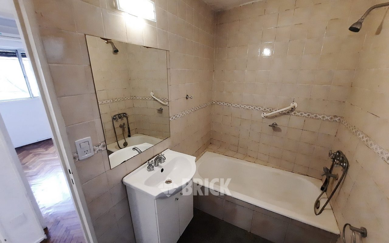 BILLINGHURST al 1500 Piso 2 15