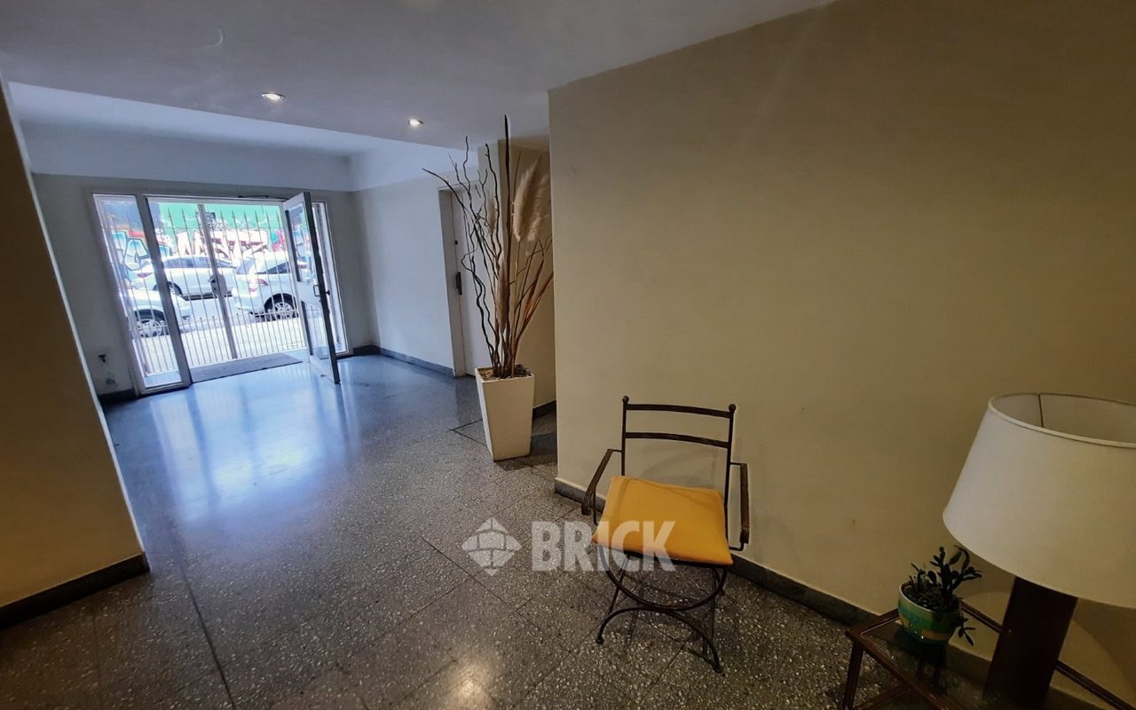 BILLINGHURST al 1500 Piso 2 24