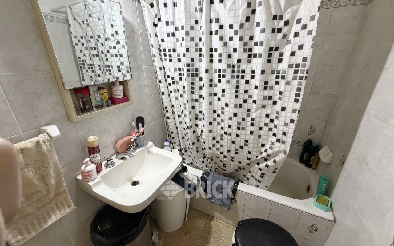 JAURES, JEAN al 800 Piso PB 11