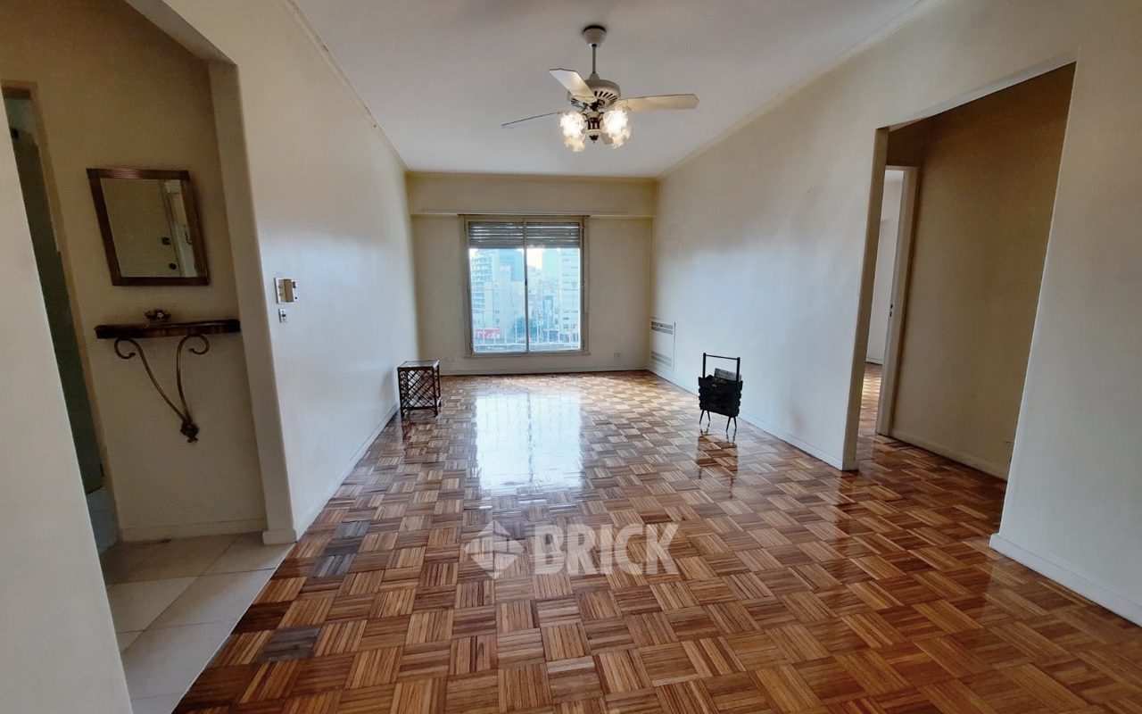 IRIGOYEN, BERNARDO DE al 1300 Piso 7 1