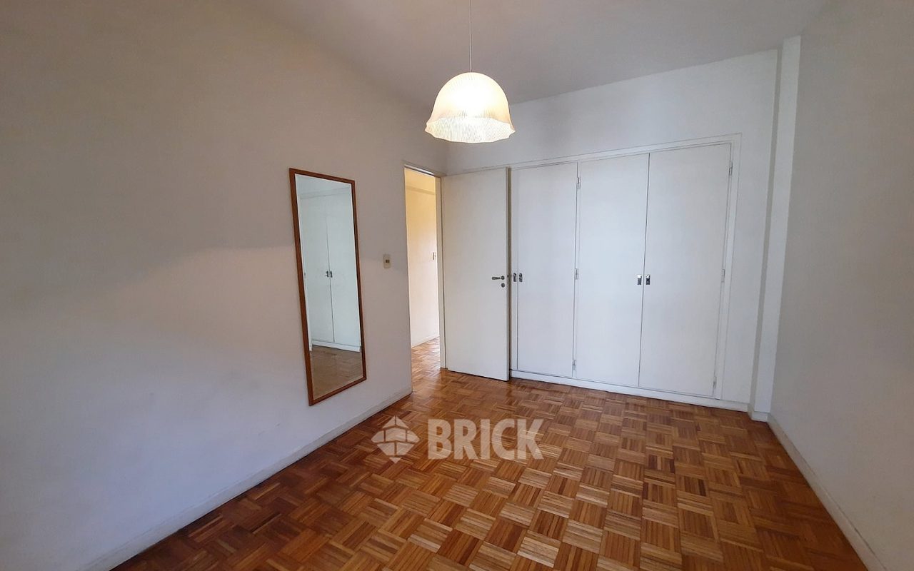 IRIGOYEN, BERNARDO DE al 1300 Piso 7 15