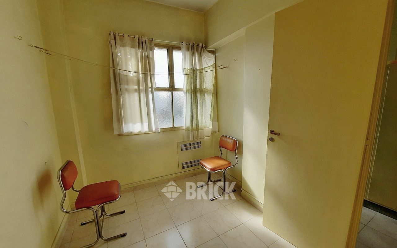 IRIGOYEN, BERNARDO DE al 1300 Piso 7 20