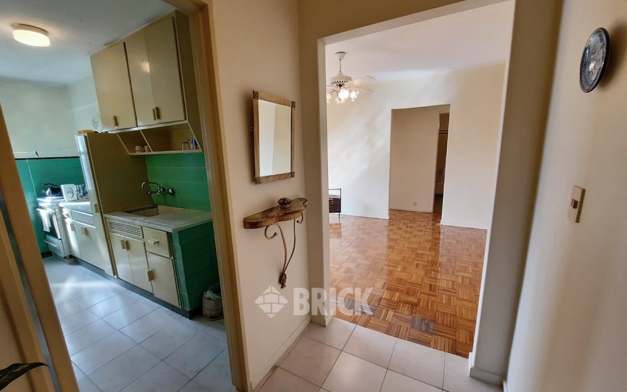 IRIGOYEN, BERNARDO DE al 1300 Piso 7 26