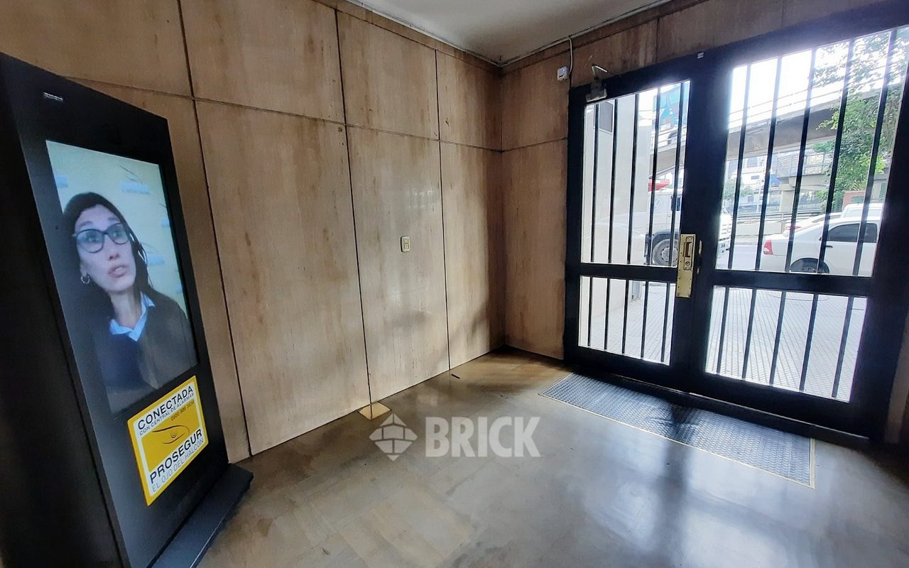 IRIGOYEN, BERNARDO DE al 1300 Piso 7 27