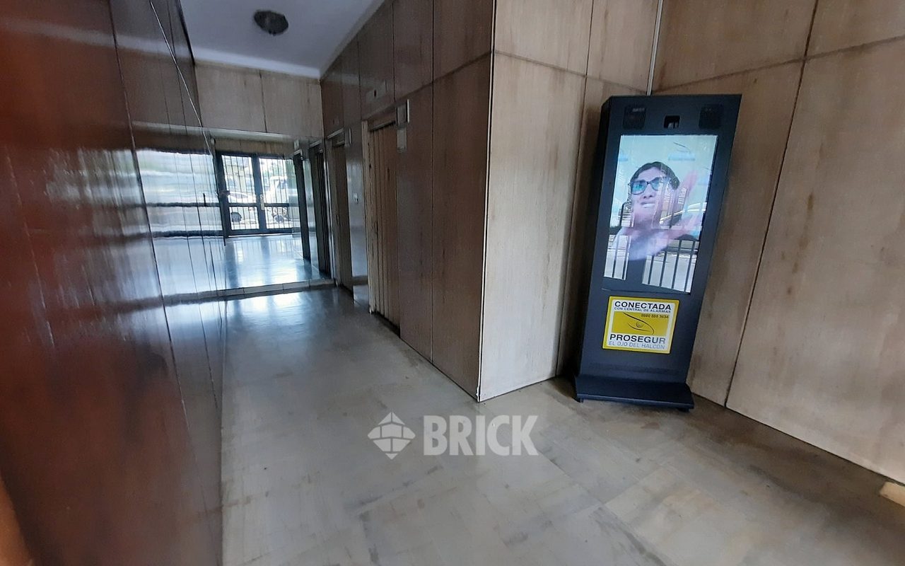 IRIGOYEN, BERNARDO DE al 1300 Piso 7 28