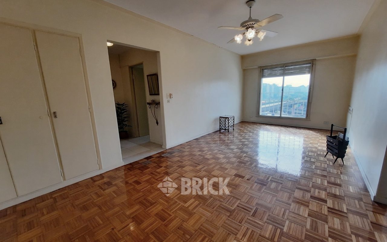 IRIGOYEN, BERNARDO DE al 1300 Piso 7 3