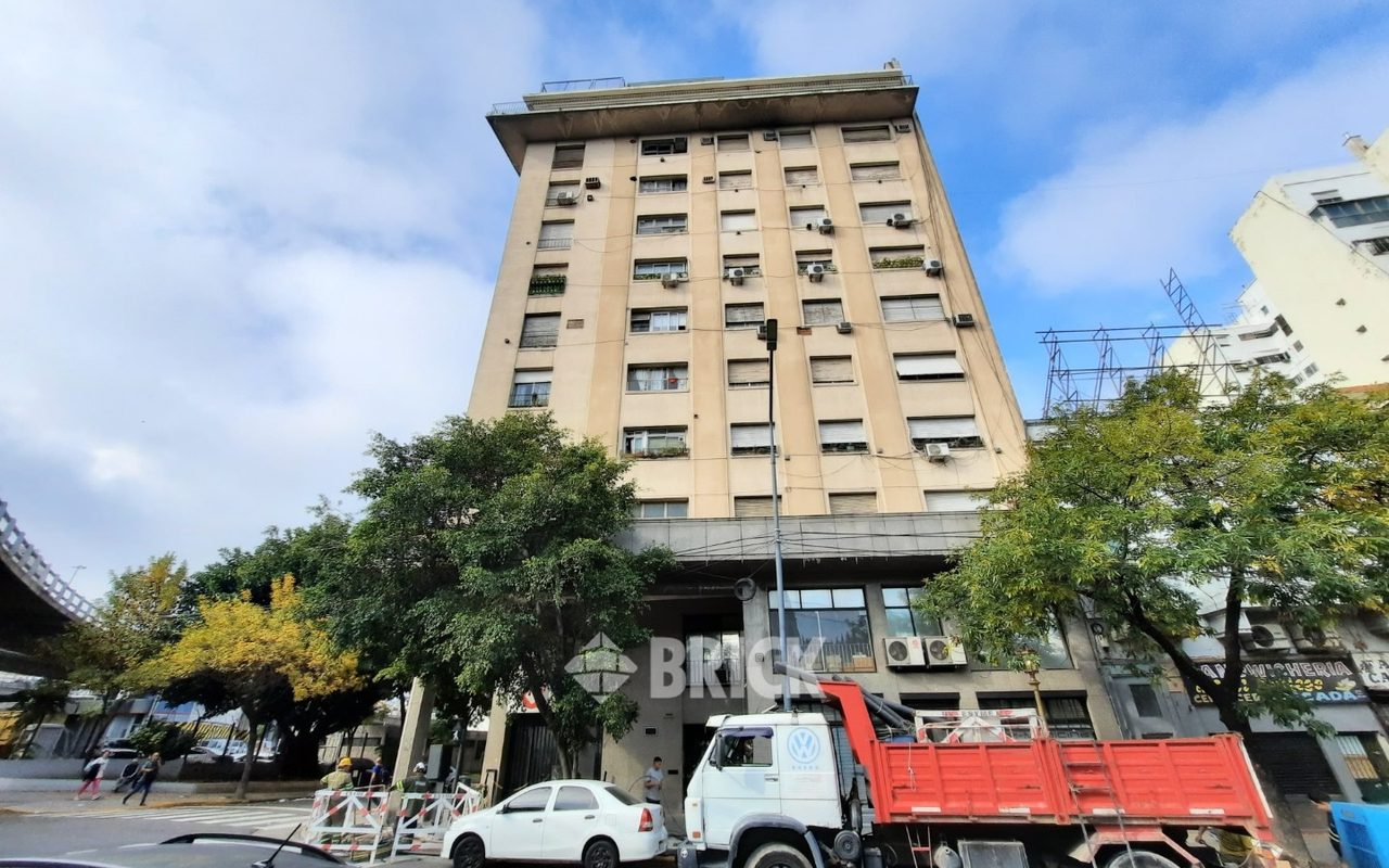 IRIGOYEN, BERNARDO DE al 1300 Piso 7 31