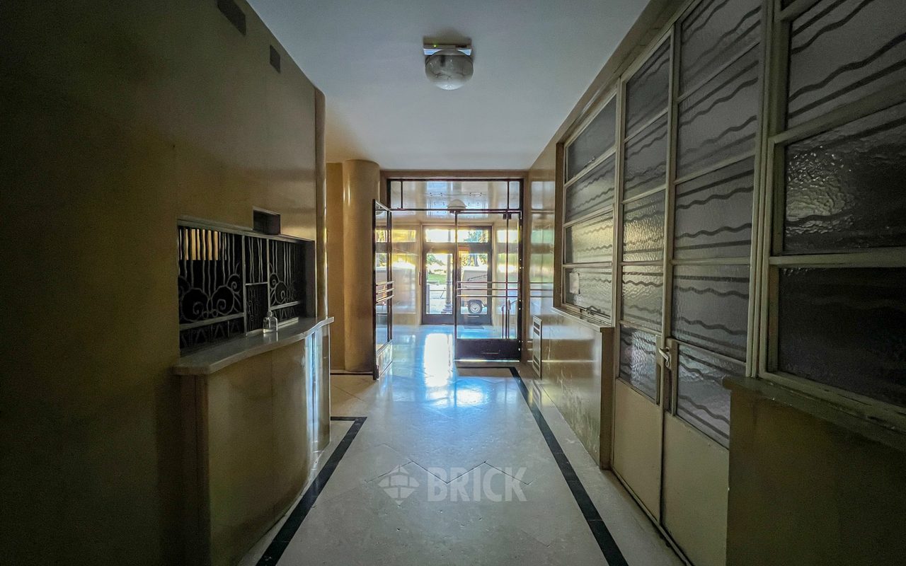 CORDOBA, AV. al 1200 Piso PB 19