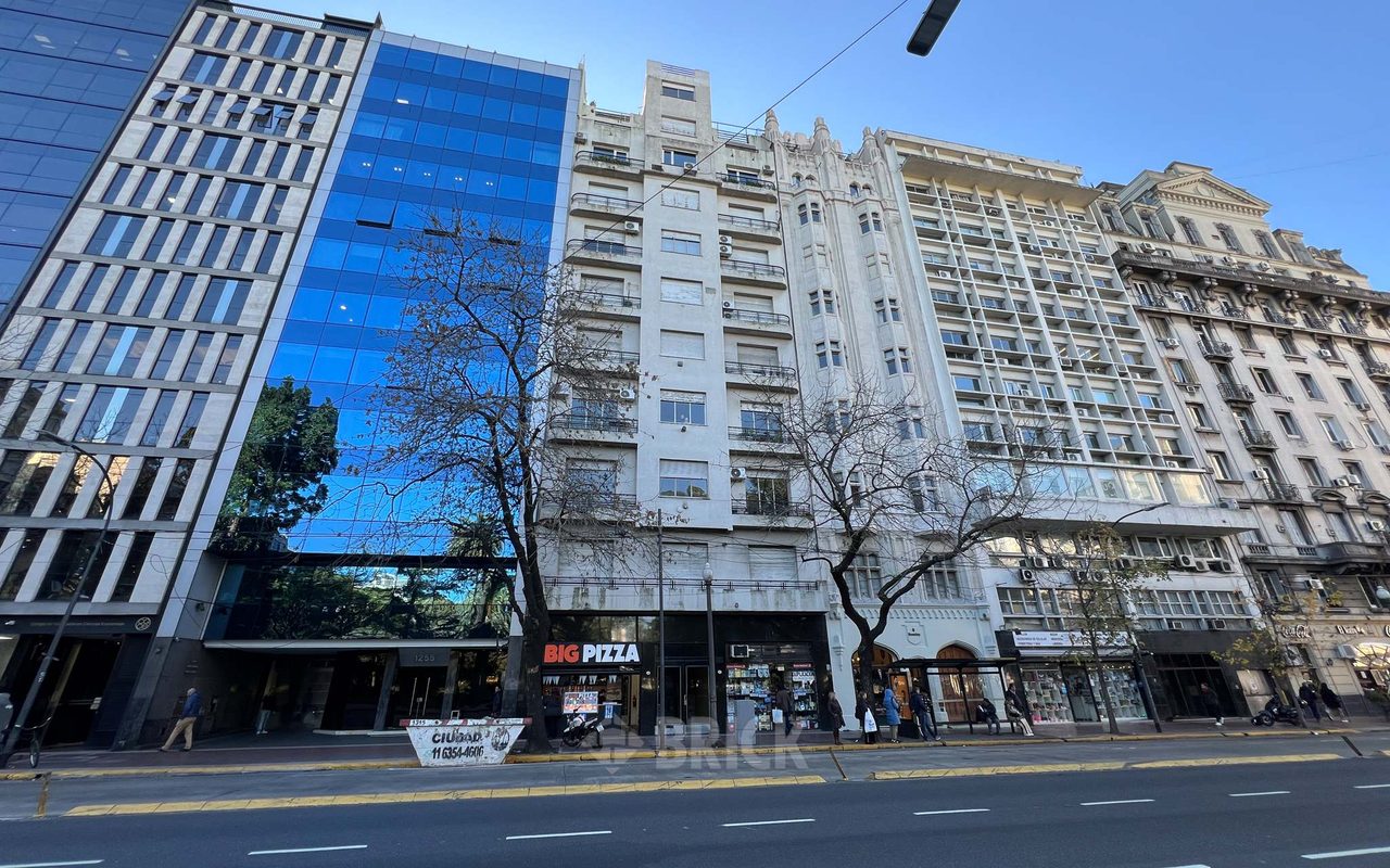 CORDOBA, AV. al 1200 Piso PB 20