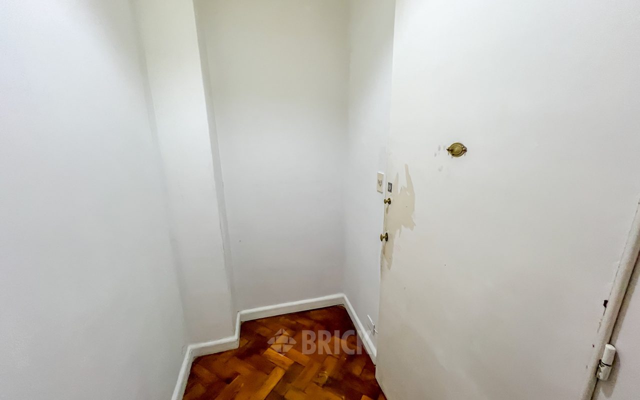 CORDOBA, AV. al 1200 Piso PB 4