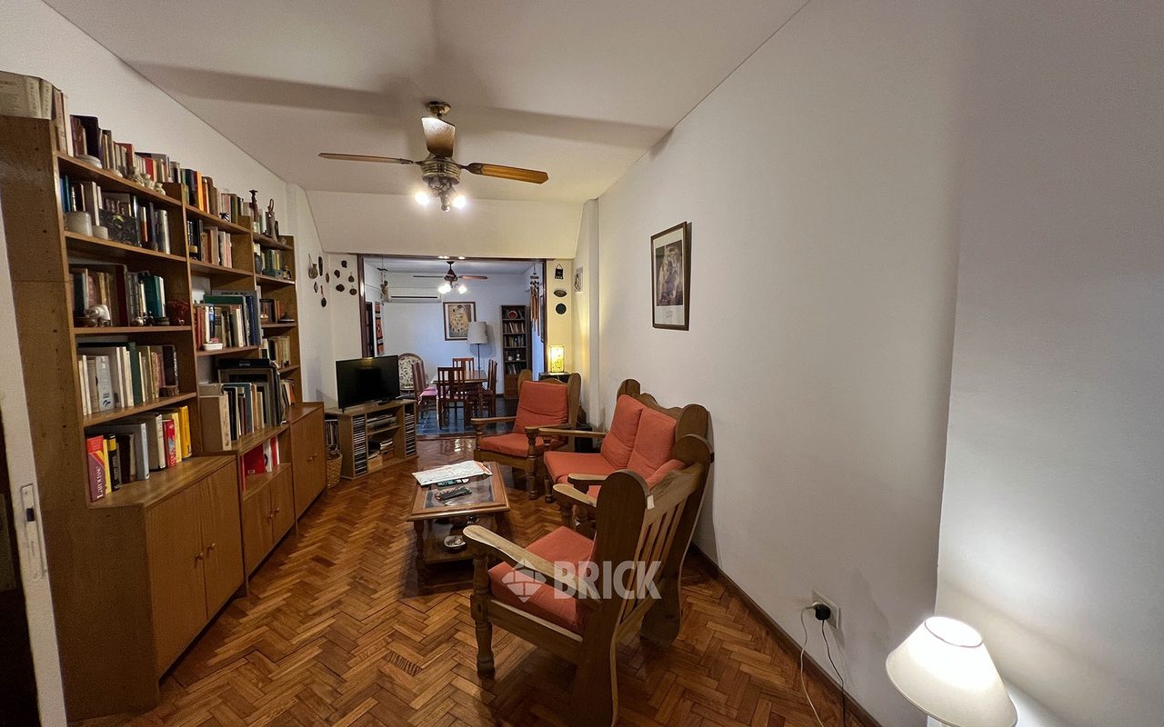 PARAGUAY al 4600 Piso 1 3