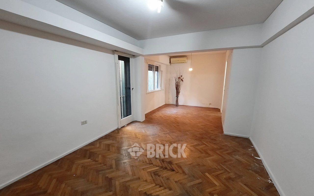 LARREA al 1000 Piso 2 3