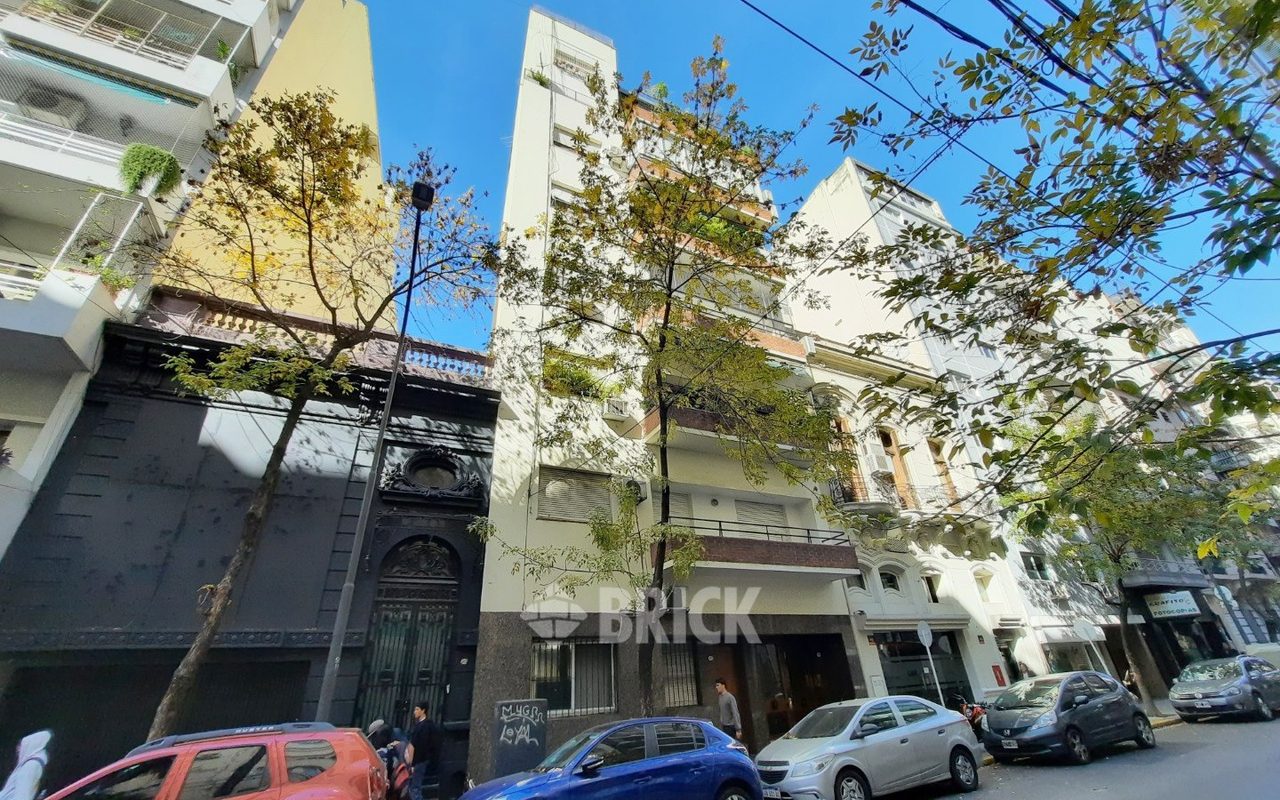 URIBURU, JOSE EVARISTO al 1000 Piso 1 38