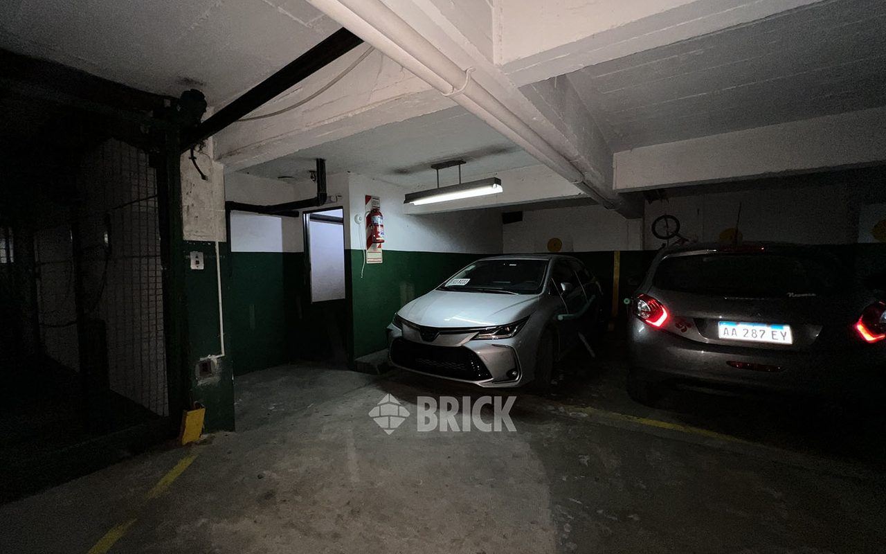 CUBA al 2200 Piso 7 30