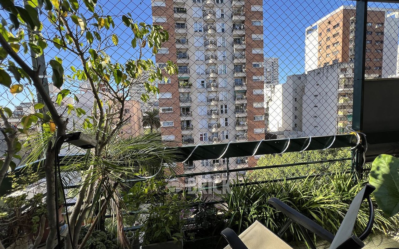 CUBA al 2200 Piso 7 5