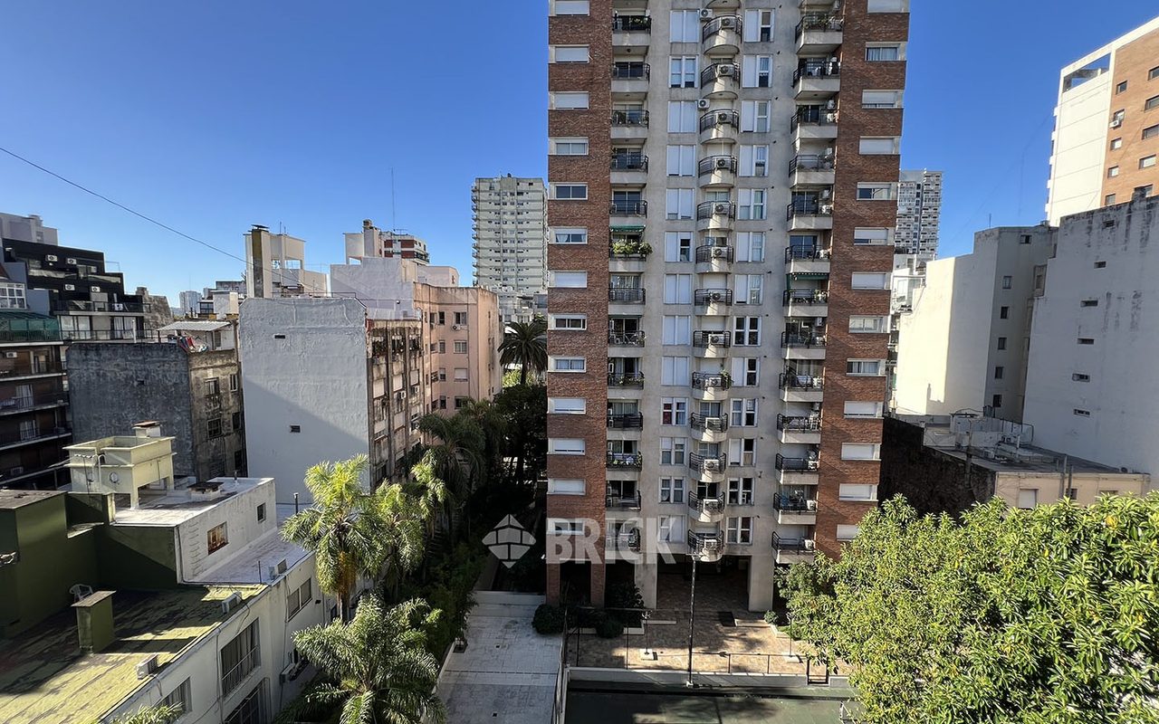 CUBA al 2200 Piso 7 7