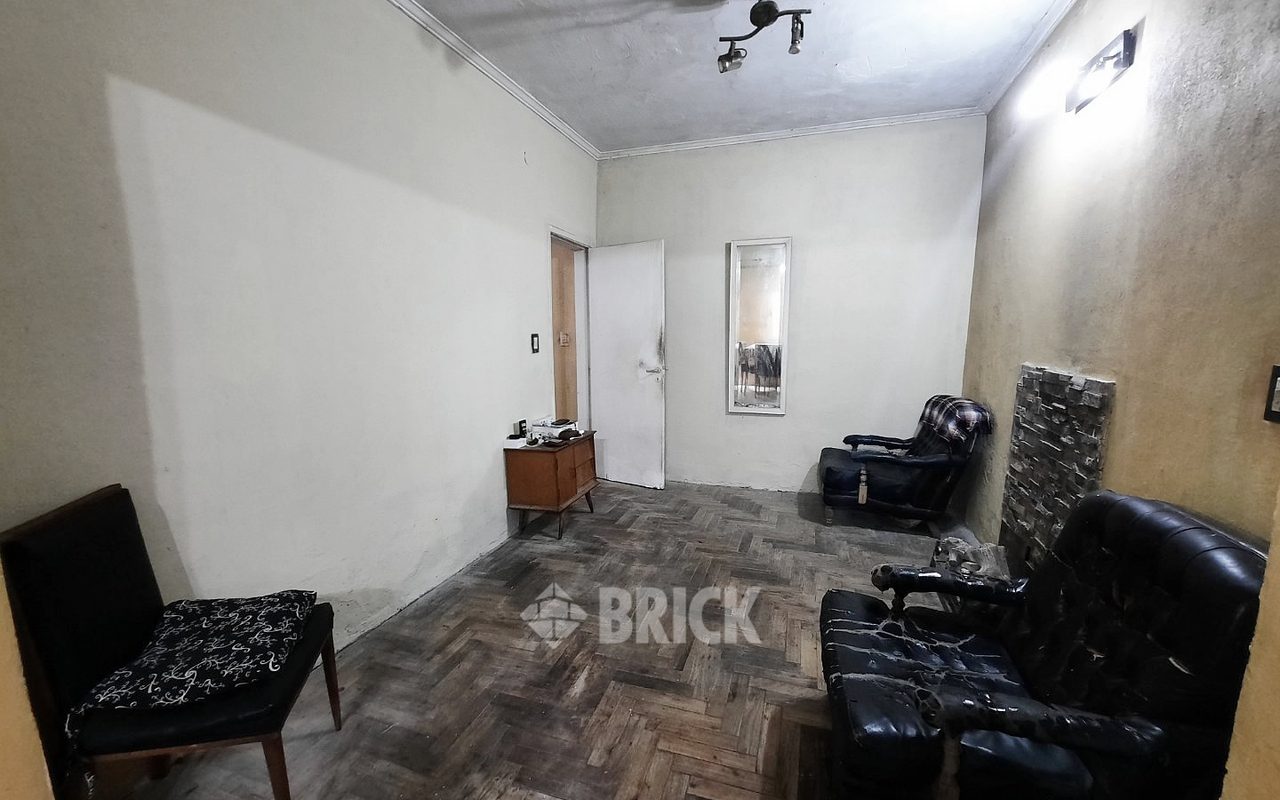 ACHA, GENERAL al 1400 Piso PB 7