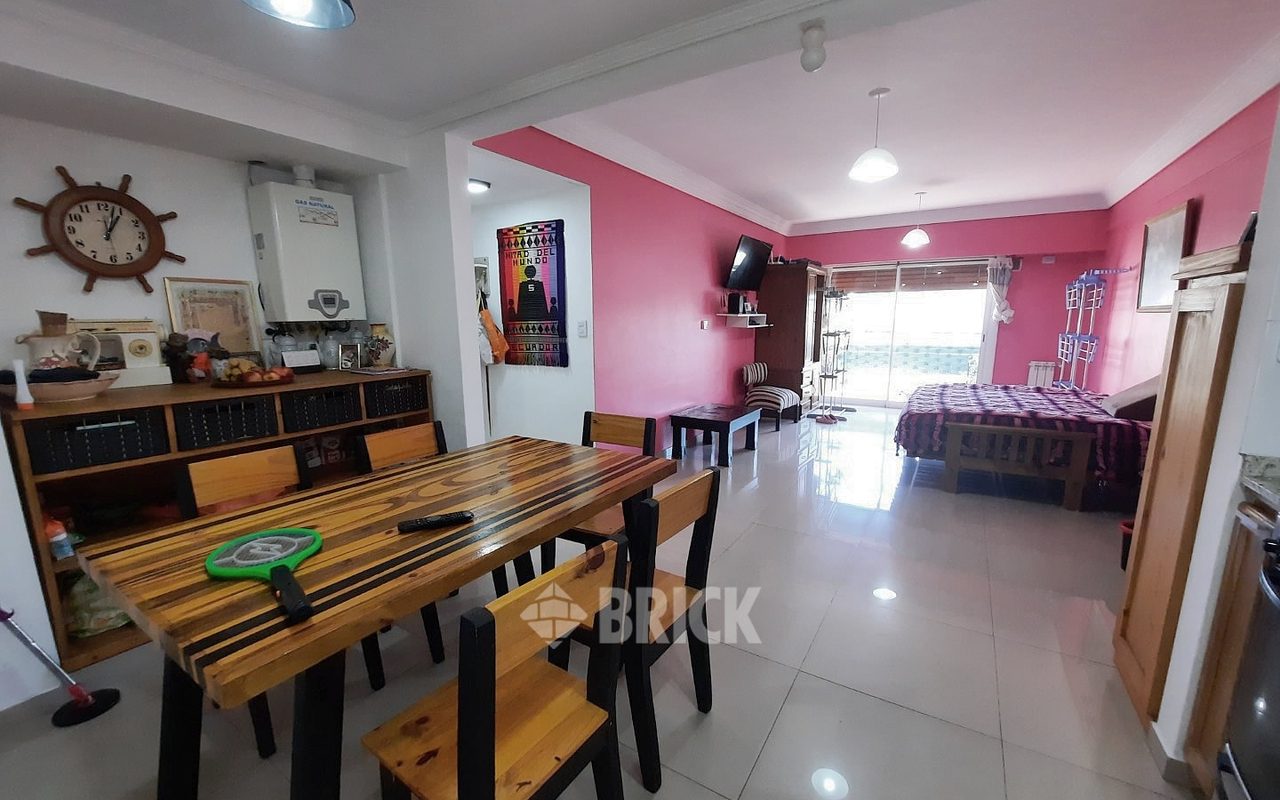 TUCUMAN al 100 Piso 6 1