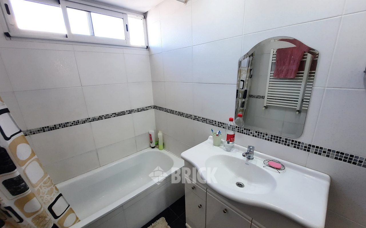 TUCUMAN al 100 Piso 6 22