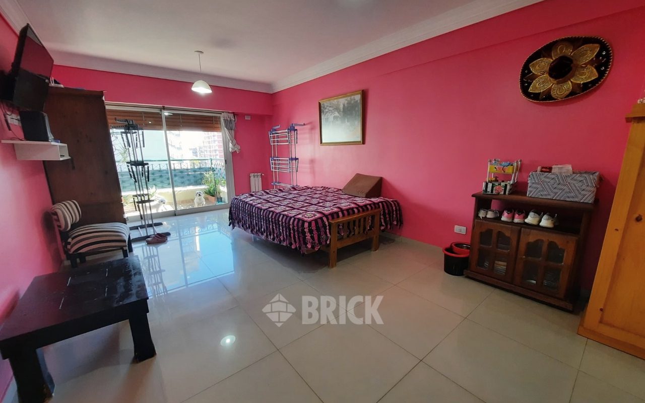 TUCUMAN al 100 Piso 6 3