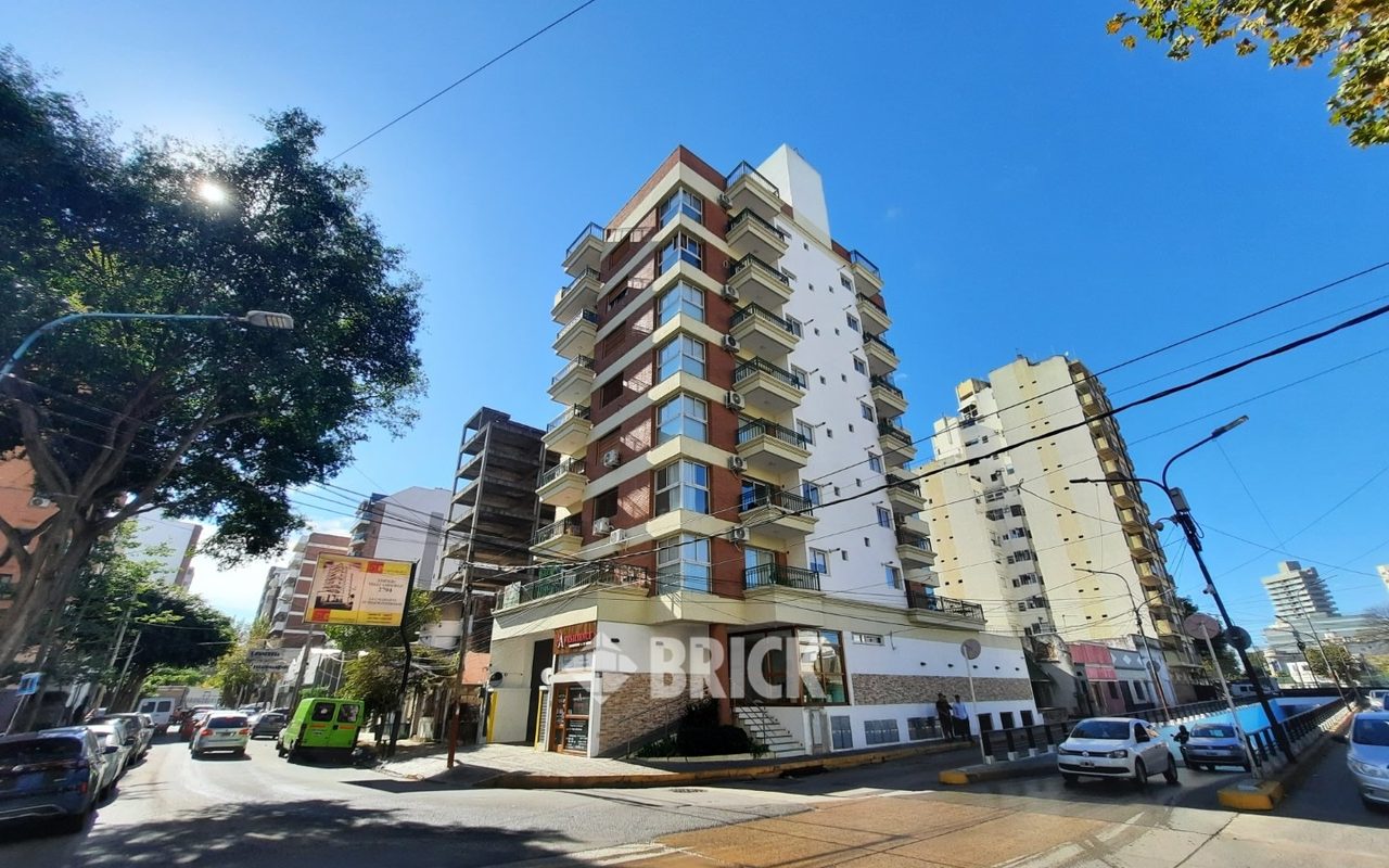 TUCUMAN al 100 Piso 6 30