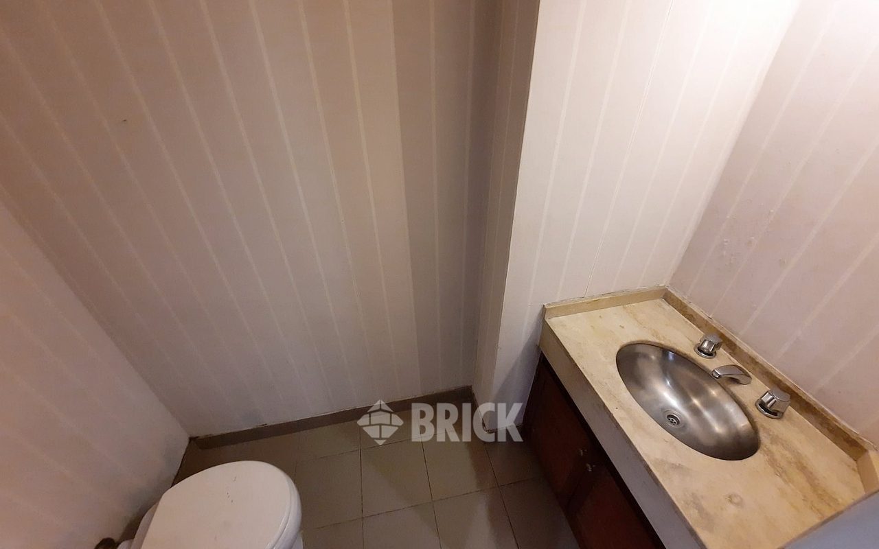 TALCAHUANO al 900 Piso 18 11