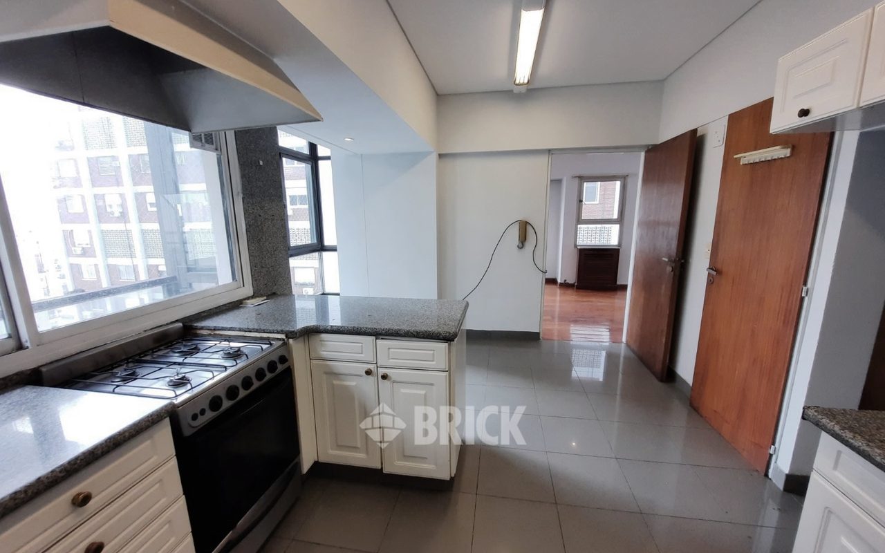 TALCAHUANO al 900 Piso 18 16