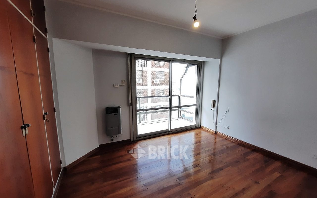 TALCAHUANO al 900 Piso 18 23