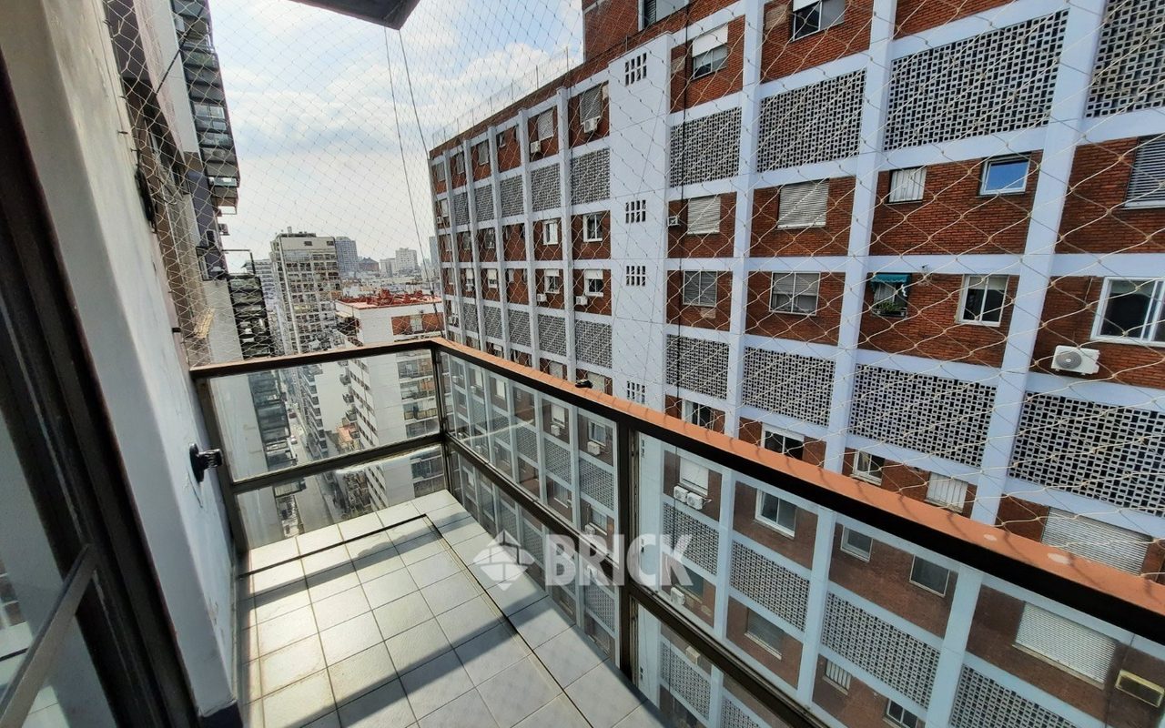 TALCAHUANO al 900 Piso 18 26