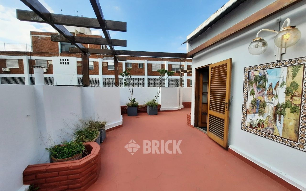 TALCAHUANO al 900 Piso 18 45