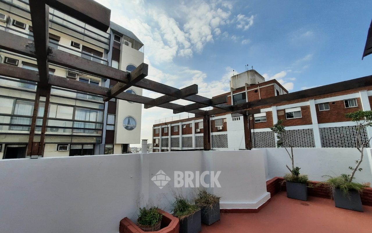 TALCAHUANO al 900 Piso 18 46