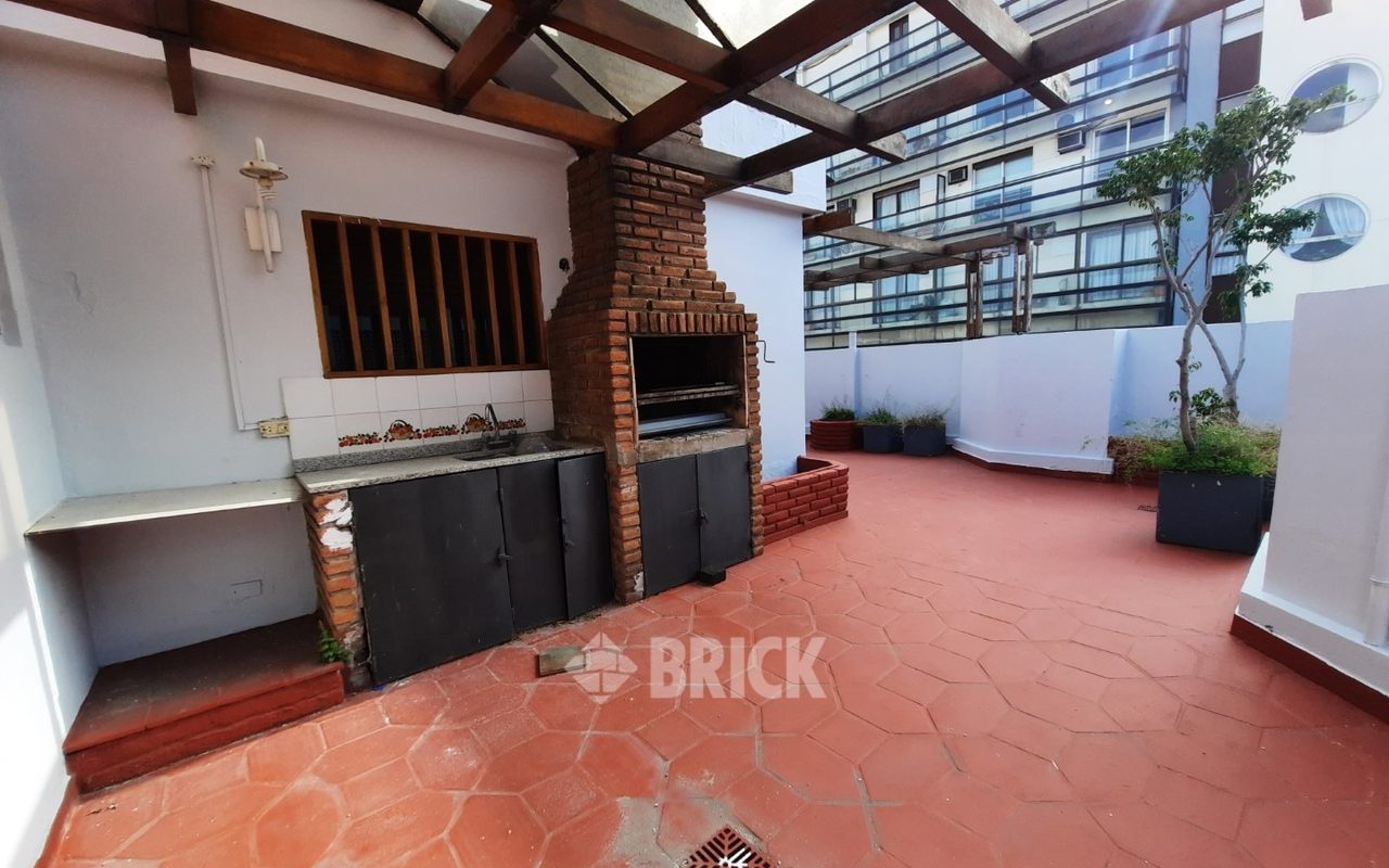 TALCAHUANO al 900 Piso 18 49