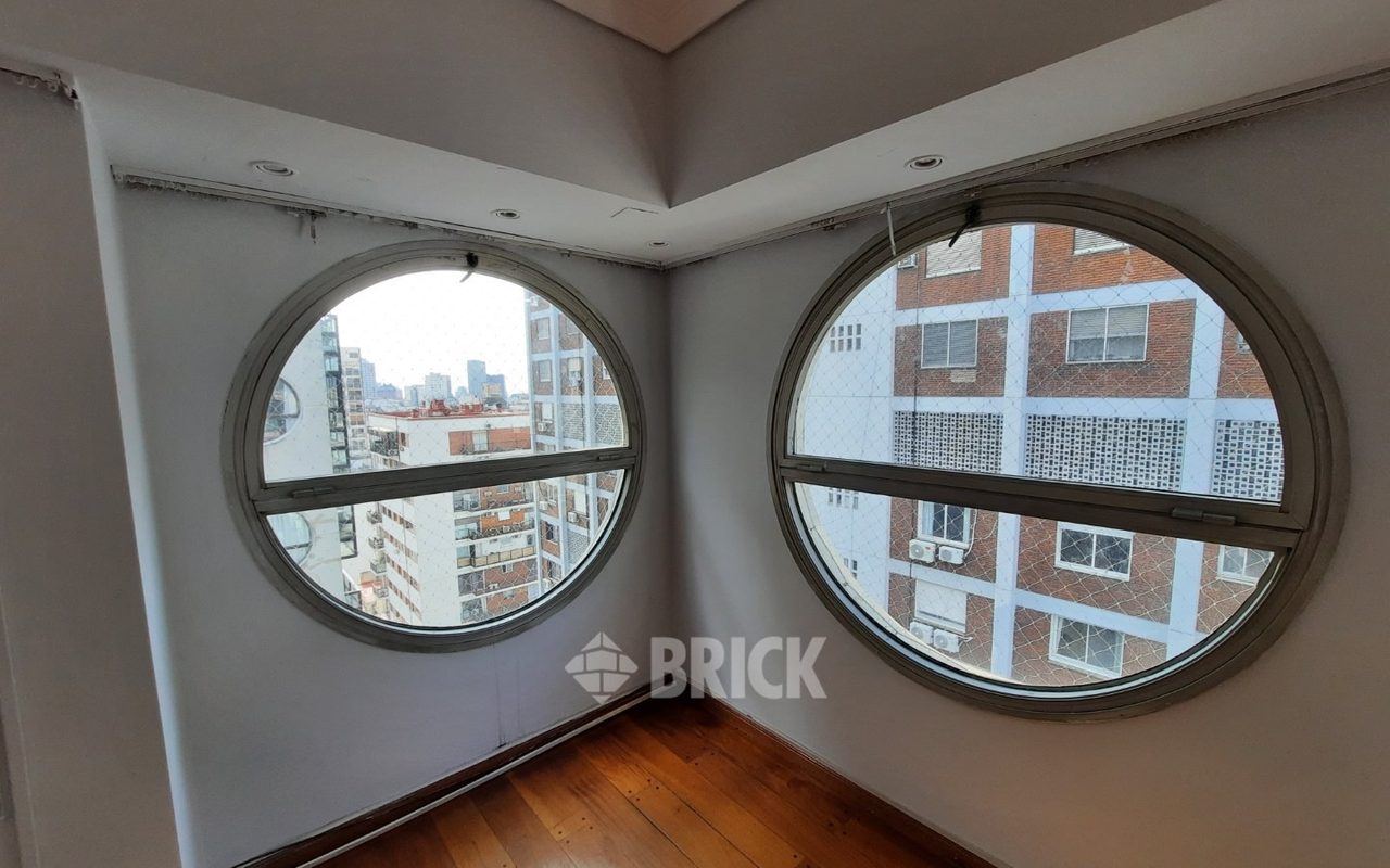 TALCAHUANO al 900 Piso 18 5