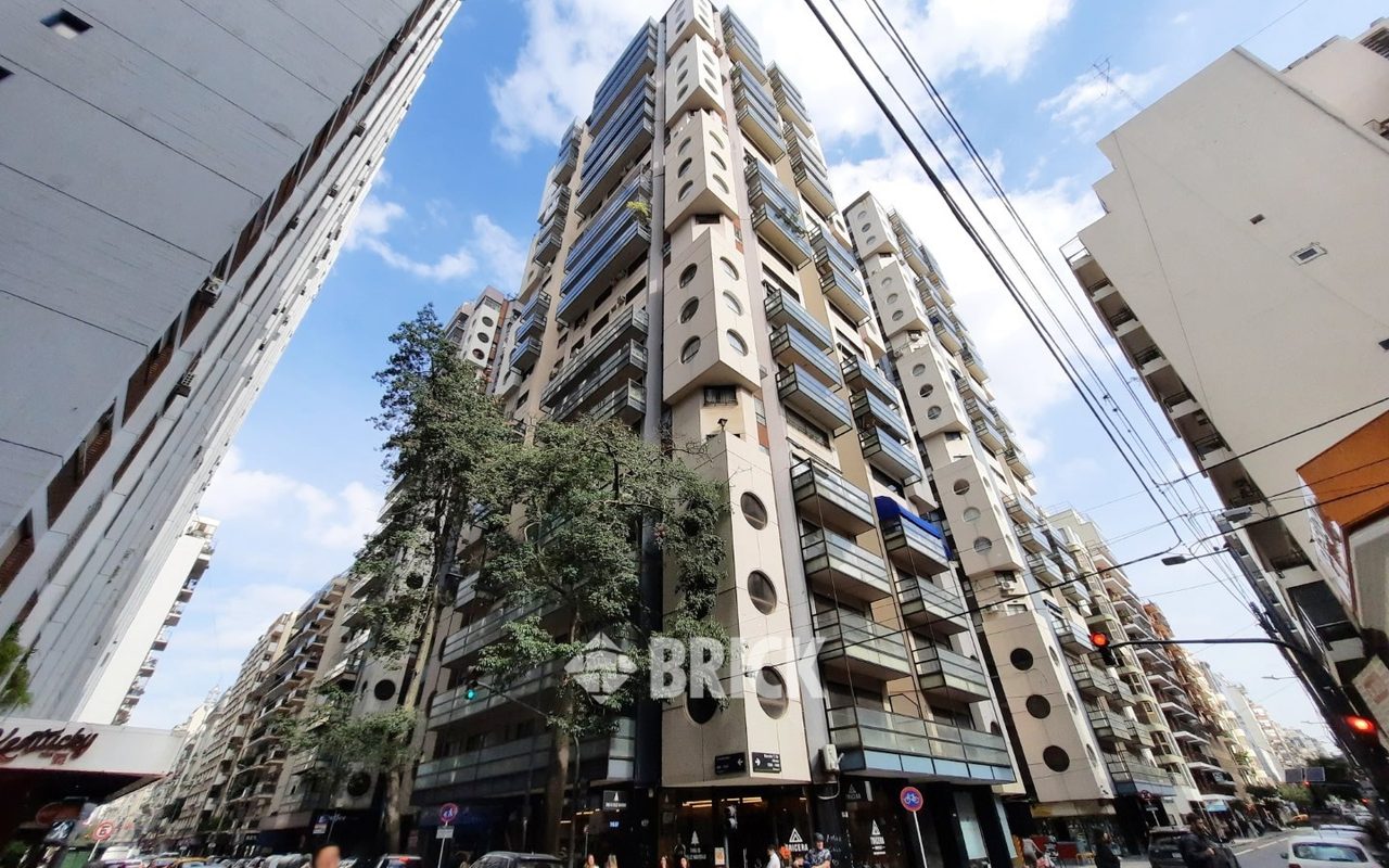 TALCAHUANO al 900 Piso 18 59