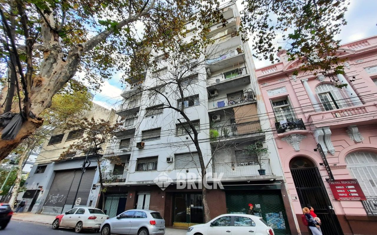 YRIGOYEN, HIPOLITO al 2900 Piso 9 28