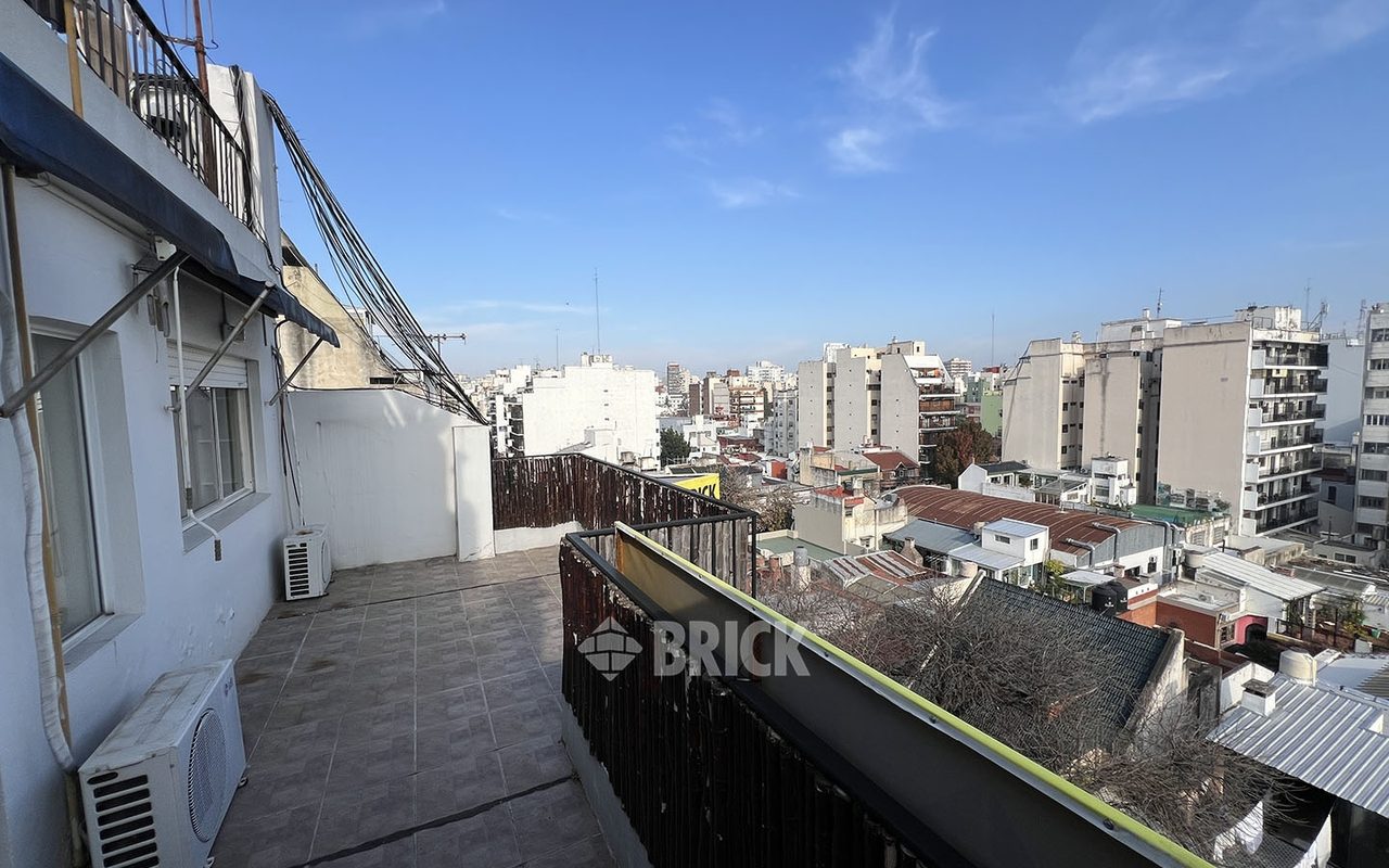 ACOYTE, AV. al 1500 Piso 7 4