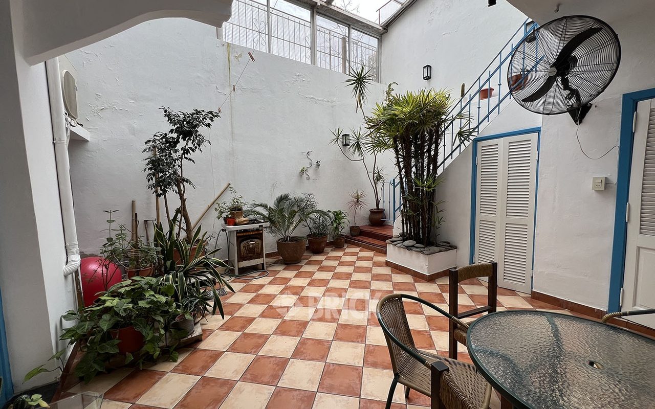 CORDOBA al 6400 Piso PB 16