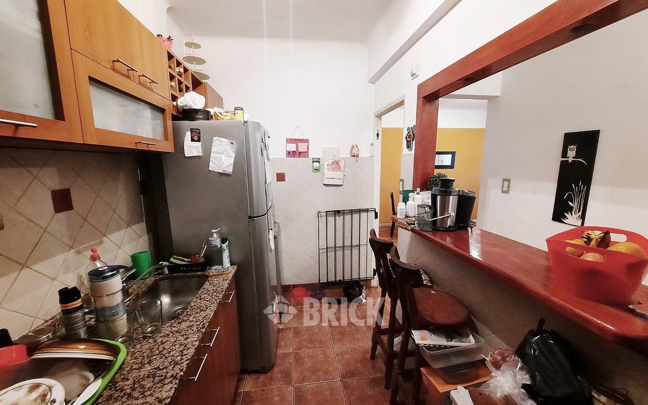 RIVADAVIA, AV. al 2000 Piso 8 9